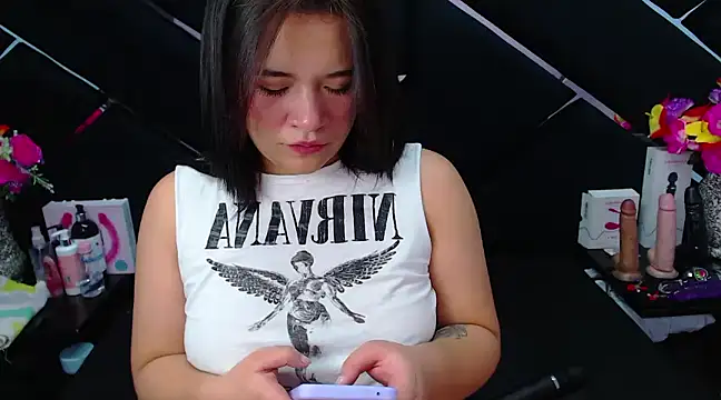 Snapshot of Amy_hoy69 chatting on 01-24-25, 03:00 Amy hoy69 online show from 01-24-25, 03:00