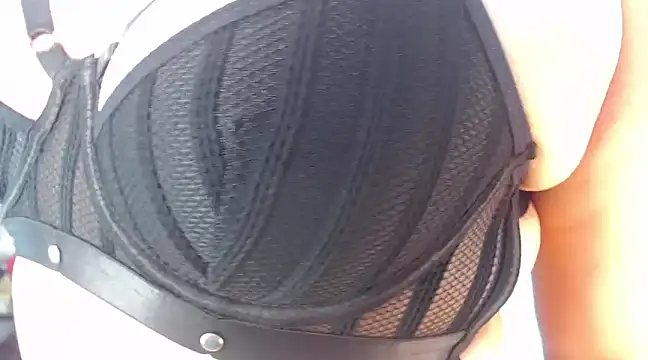 Snapshot of Amy_hoy69 chatting on 01-31-25, 02:48 Amy hoy69 online show from 01-31-25, 02:48