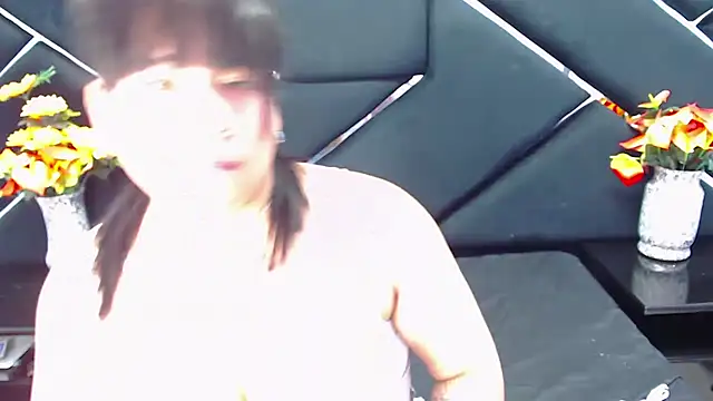 Snapshot of Amy_hoy69 chatting on 02-16-25, 09:59 Amy hoy69 online show from 02-16-25, 09:59