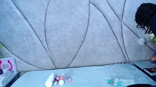 Snapshot of Amy_hoy69 chatting on 02-23-25, 03:02 Amy hoy69 online show from 02-23-25, 03:02