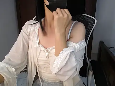 Lunobaby 204 online show from 10-25-25, 09:31