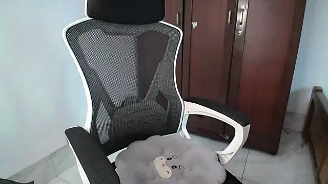 Lunobaby 204 online show from 11-09-25, 03:16