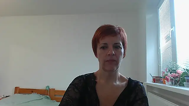 Snapshot of LoraLoraMay chatting on 10-10-25, 12:59 LoraLoraMay online show from 10-10-25, 12:59