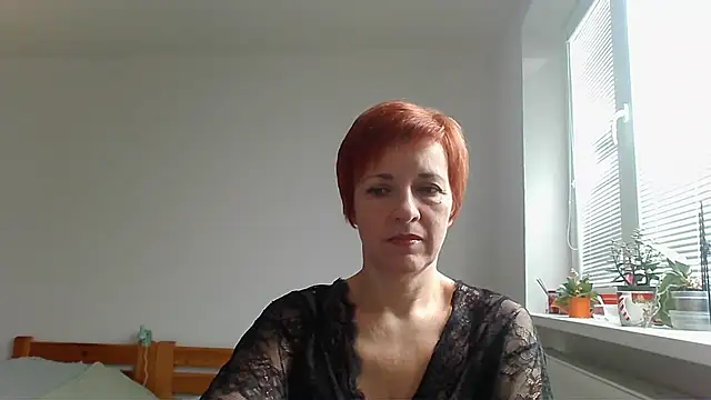 Snapshot of LoraLoraMay chatting on 10-14-25, 08:37 LoraLoraMay online show from 10-14-25, 08:37
