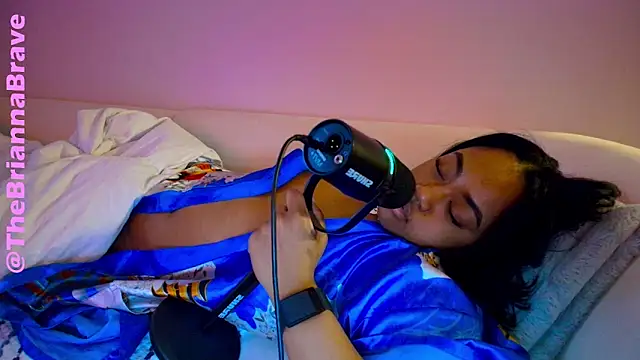 Snapshot of BriannaBrave chatting on 02-11-26, 07:24 BriannaBrave online show from 02-11-26, 07:24