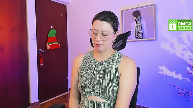 Chanelll Taylorr  online show from 01-04-25, 04:54