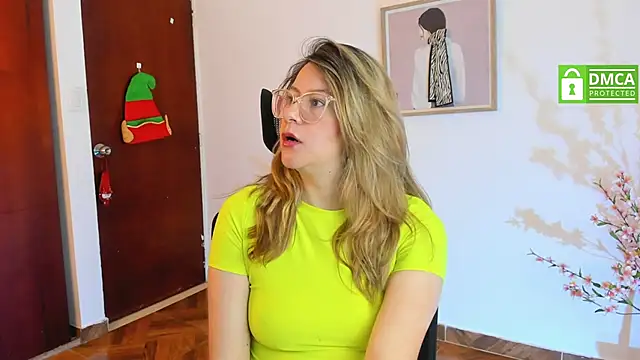 Chanelll Taylorr  online show from 01-05-25, 04:06