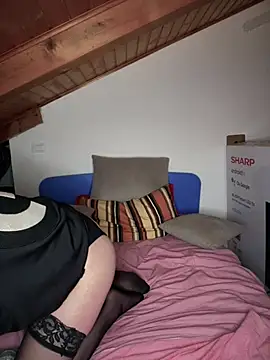 OniricFemme online show from 03-12-25, 10:28