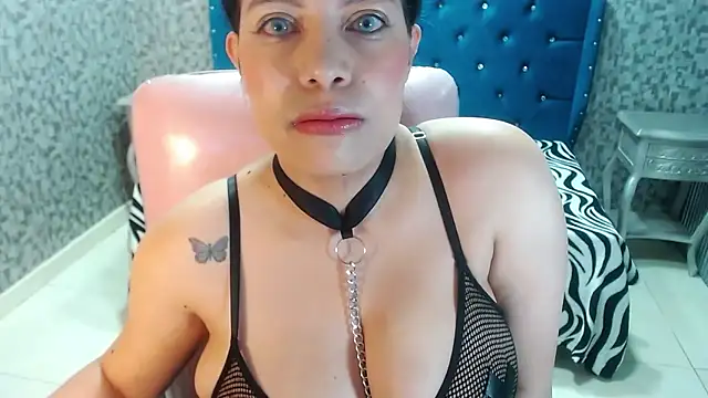CurvyJulieth online show from 09-09-25, 06:24