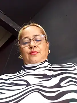 natally ross21 online show from 01-04-25, 05:47