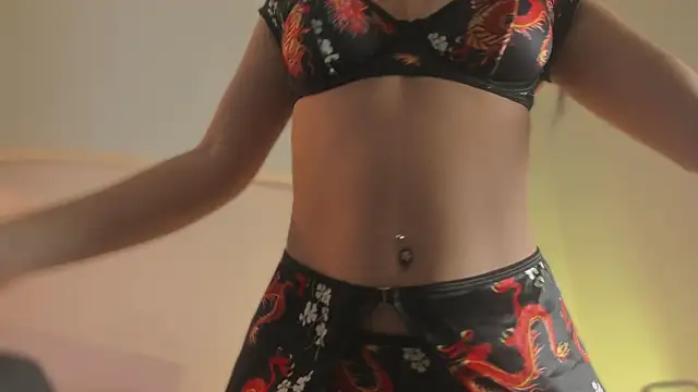 katiepeach  online show from 11-14-25, 11:53