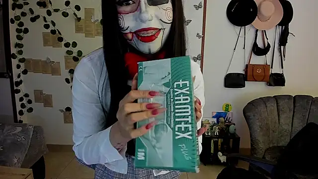 Fiore Sanz  online show from 10-18-25, 03:09