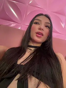 Snapshot of loly-yandere chatting on 03-20-25, 08:40 loly-yandere online show from 03-20-25, 08:40