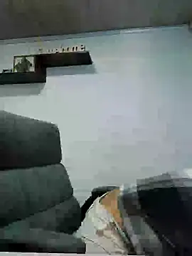 luna asss online show from 02-04-25, 01:48