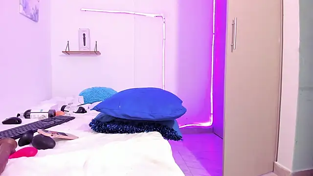 Kim Baker1 online show from 12-28-24, 05:55