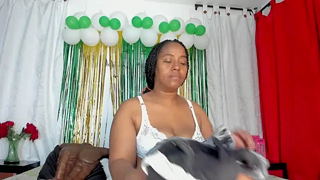 AmbarthSmiith2 online show from 03-22-25, 12:46