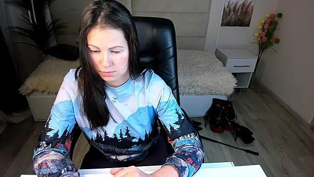 Snapshot of Dana__dom chatting on 02-17-25, 01:04 Dana dom online show from 02-17-25, 01:04