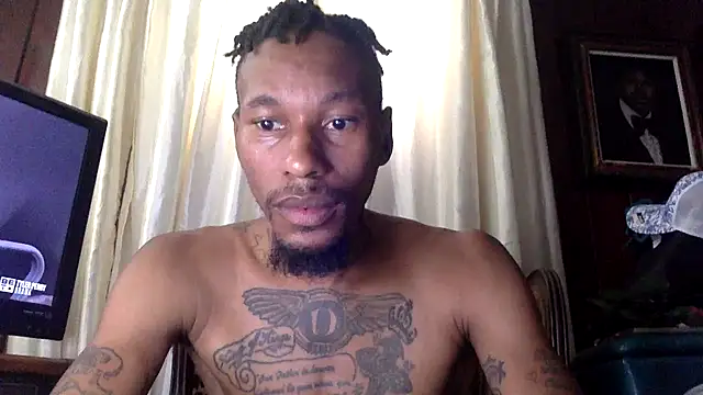 Snapshot of KingDerRico chatting on 11-02-25, 04:09 KingDerRico online show from 11-02-25, 04:09