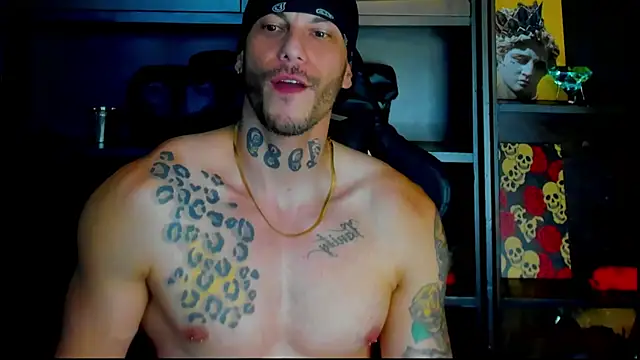 Snapshot of RickG_Oficial chatting on 09-22-25, 10:56 RickG Oficial online show from 09-22-25, 10:56