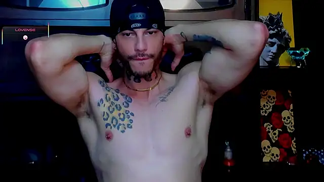 Snapshot of RickG_Oficial chatting on 09-28-25, 01:44 RickG Oficial online show from 09-28-25, 01:44