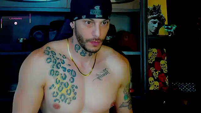 Snapshot of RickG_Oficial chatting on 09-28-25, 05:51 RickG Oficial online show from 09-28-25, 05:51