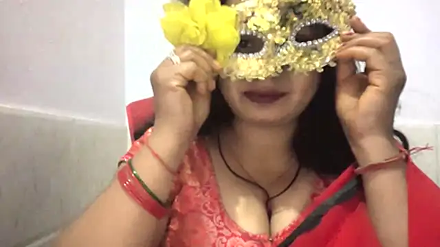 Snapshot of Gulaboo_bhabi chatting on 04-06-26, 09:49 Gulaboo bhabi online show from 04-06-26, 09:49