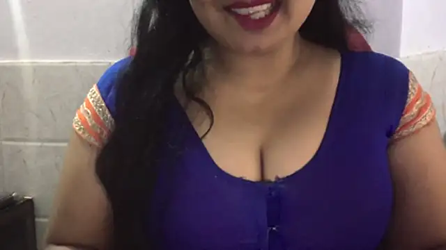 Snapshot of Gulaboo_bhabi chatting on 04-26-26, 10:40 Gulaboo bhabi online show from 04-26-26, 10:40