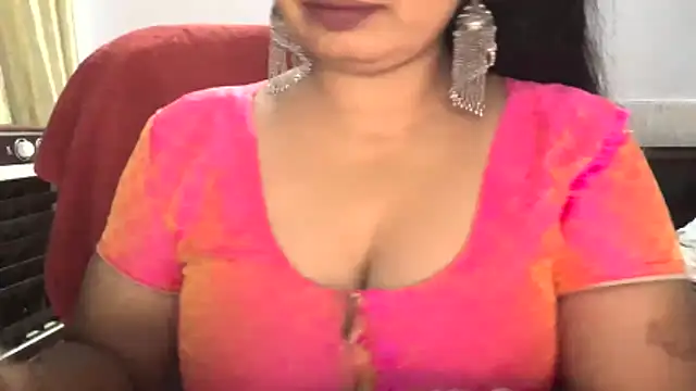 Snapshot of Gulaboo_bhabi chatting on 04-28-26, 09:20 Gulaboo bhabi online show from 04-28-26, 09:20