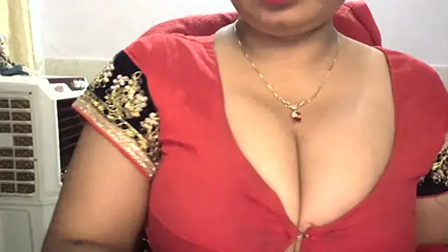Snapshot of Gulaboo_bhabi chatting on 05-04-26, 11:01 Gulaboo bhabi online show from 05-04-26, 11:01