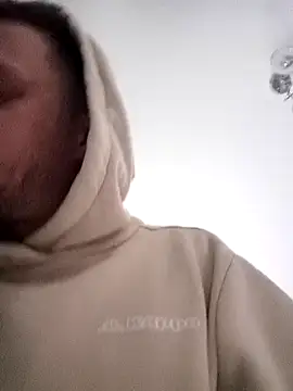 Chriso0007 online show from 05-07-26, 06:41
