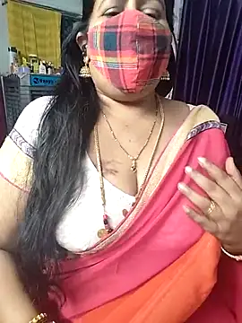 Snapshot of Rani_Darling_99 chatting on 06-09-26, 06:08 Rani Darling 99 online show from 06-09-26, 06:08