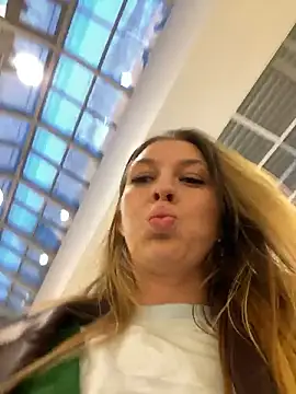 Sweet   Emily online show from 01-14-26, 01:17