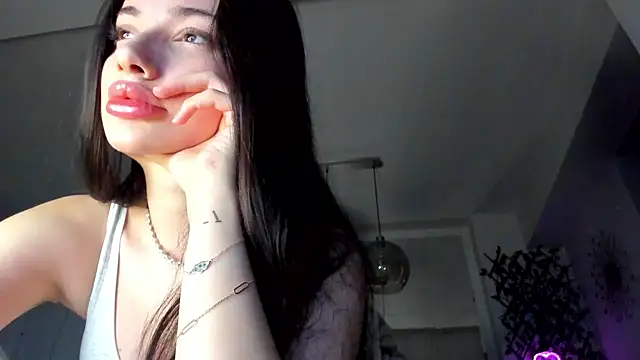 IreneVON online show from 02-17-25, 03:42