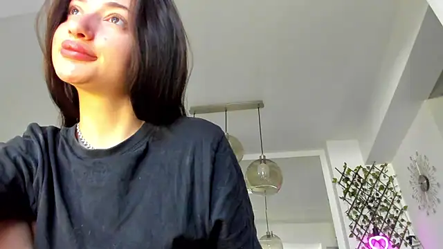 IreneVON online show from 03-09-25, 06:39