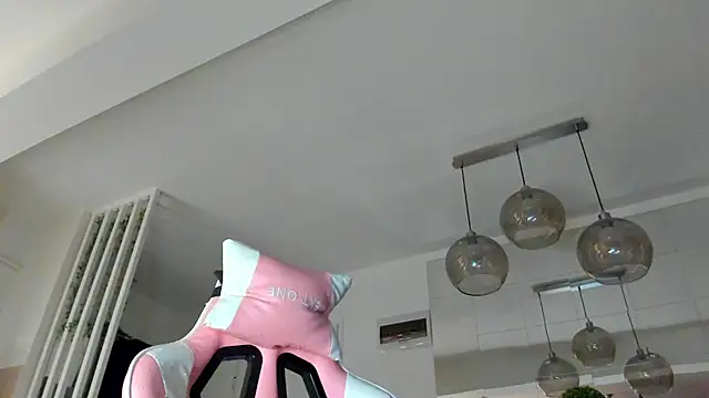 IreneVON online show from 11-14-25, 04:22