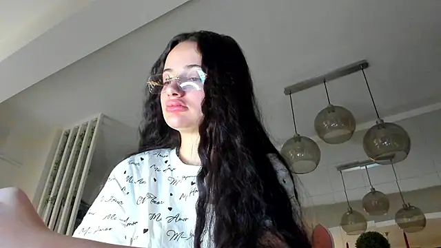 IreneVON online show from 12-01-25, 05:23