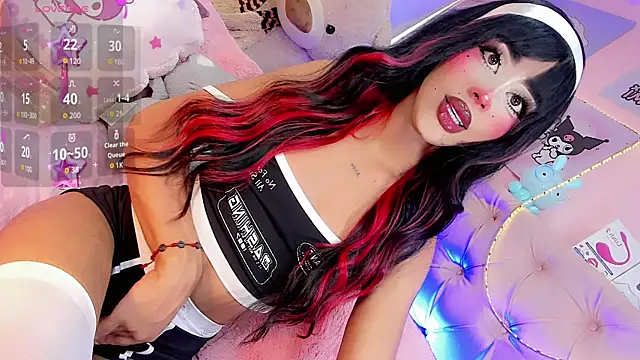 Snapshot of Cute_Roxxy chatting on 07-21-26, 05:48 Cute Roxxy online show from 07-21-26, 05:48