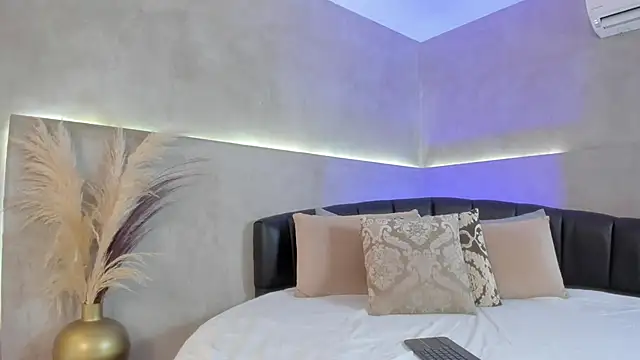 Nicol Lopez 1 online show from 12-03-25, 09:02