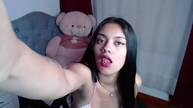evangelineblossom03 online show from 02-25-25, 10:04