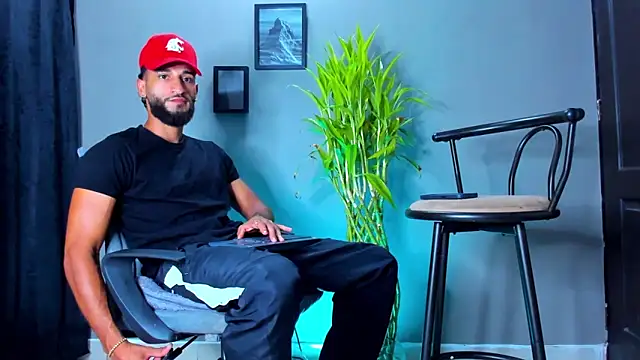 Damian 022 online show from 03-25-26, 07:53