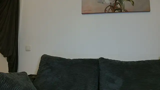 Snapshot of Jasmin-White chatting on 02-09-26, 06:34 Jasmin-White online show from 02-09-26, 06:34