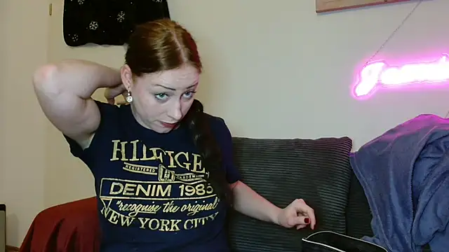 Snapshot of Jasmin-White chatting on 03-17-26, 07:39 Jasmin-White online show from 03-17-26, 07:39