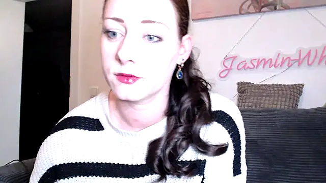 Snapshot of Jasmin-White chatting on 03-23-26, 07:18 Jasmin-White online show from 03-23-26, 07:18