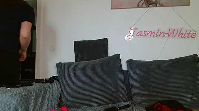 Jasmin-White online show from 05-06-26, 04:01