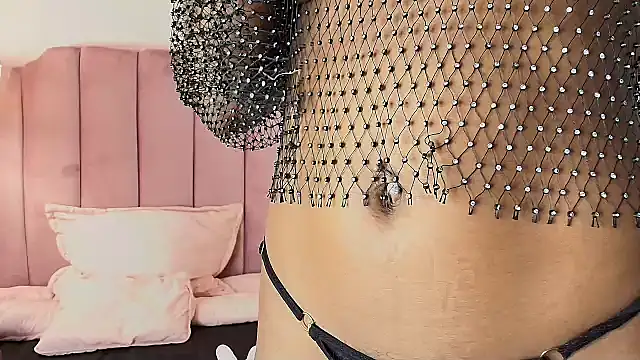 Snapshot of FiorelaLenin chatting on 02-13-25, 04:07 FiorelaLenin online show from 02-13-25, 04:07