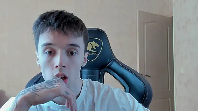 MasonWarholl online show from 04-09-26, 03:28