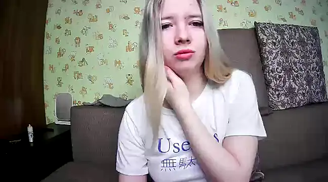 ViolaCandy online show from 01-21-25, 05:05