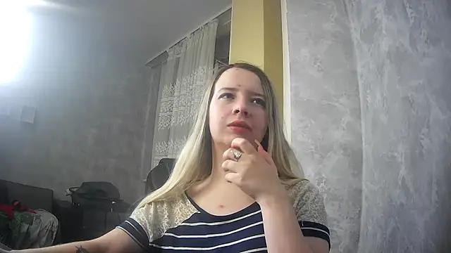ViolaCandy online show from 11-20-25, 02:39