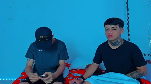 HOT boy2025 online show from 01-05-25, 02:19