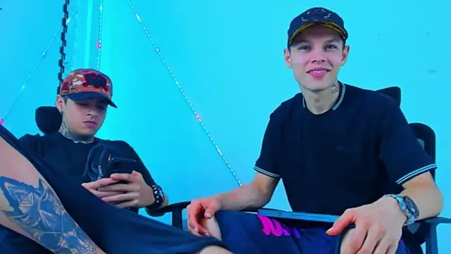 HOT boy2025 online show from 10-06-25, 01:03